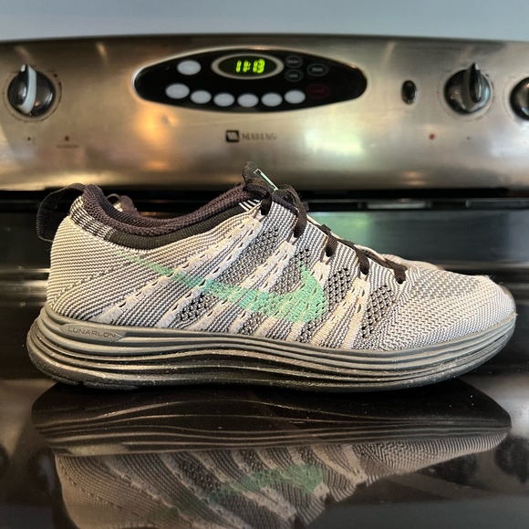 Nike Flyknit Lunar1+, Size 7.5 - Picture 4 of 9